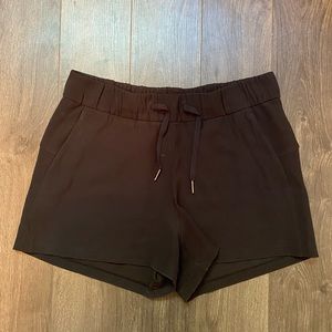 Lululemon On The Fly Shorts Size 6